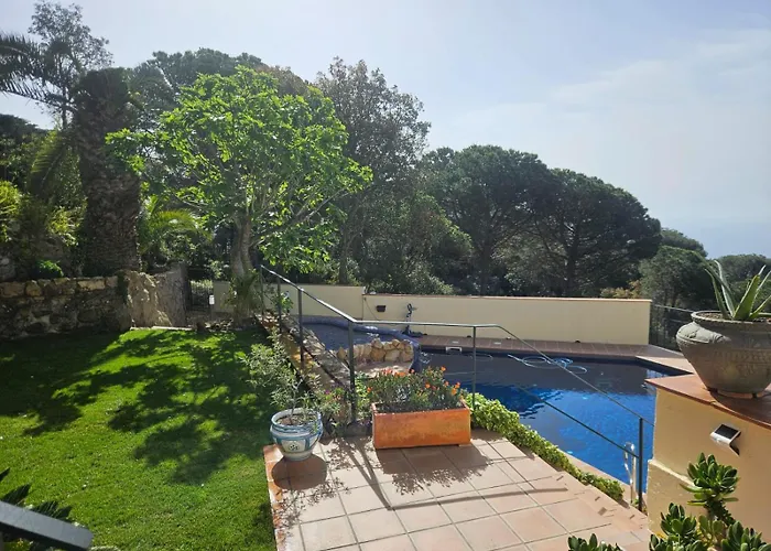 La Roqueta Panzió 4*